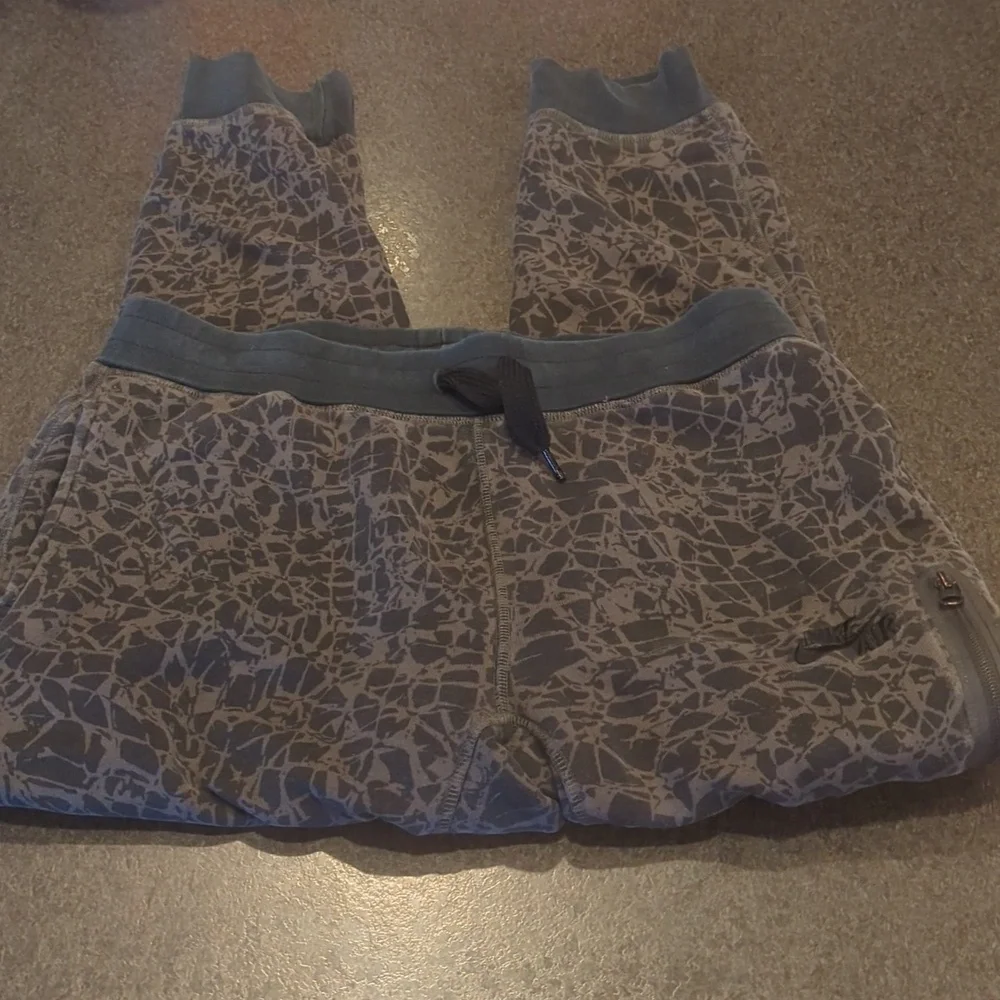 Nike Air Joggers - Picture 6 of 8